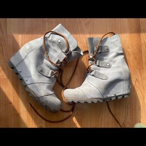Sorel grey wedge boots